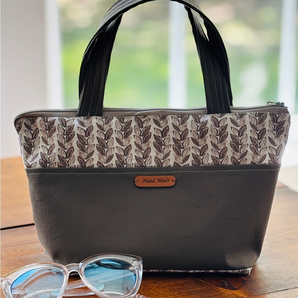 Hand Crafted Forest Green Leaf Pattern Tote